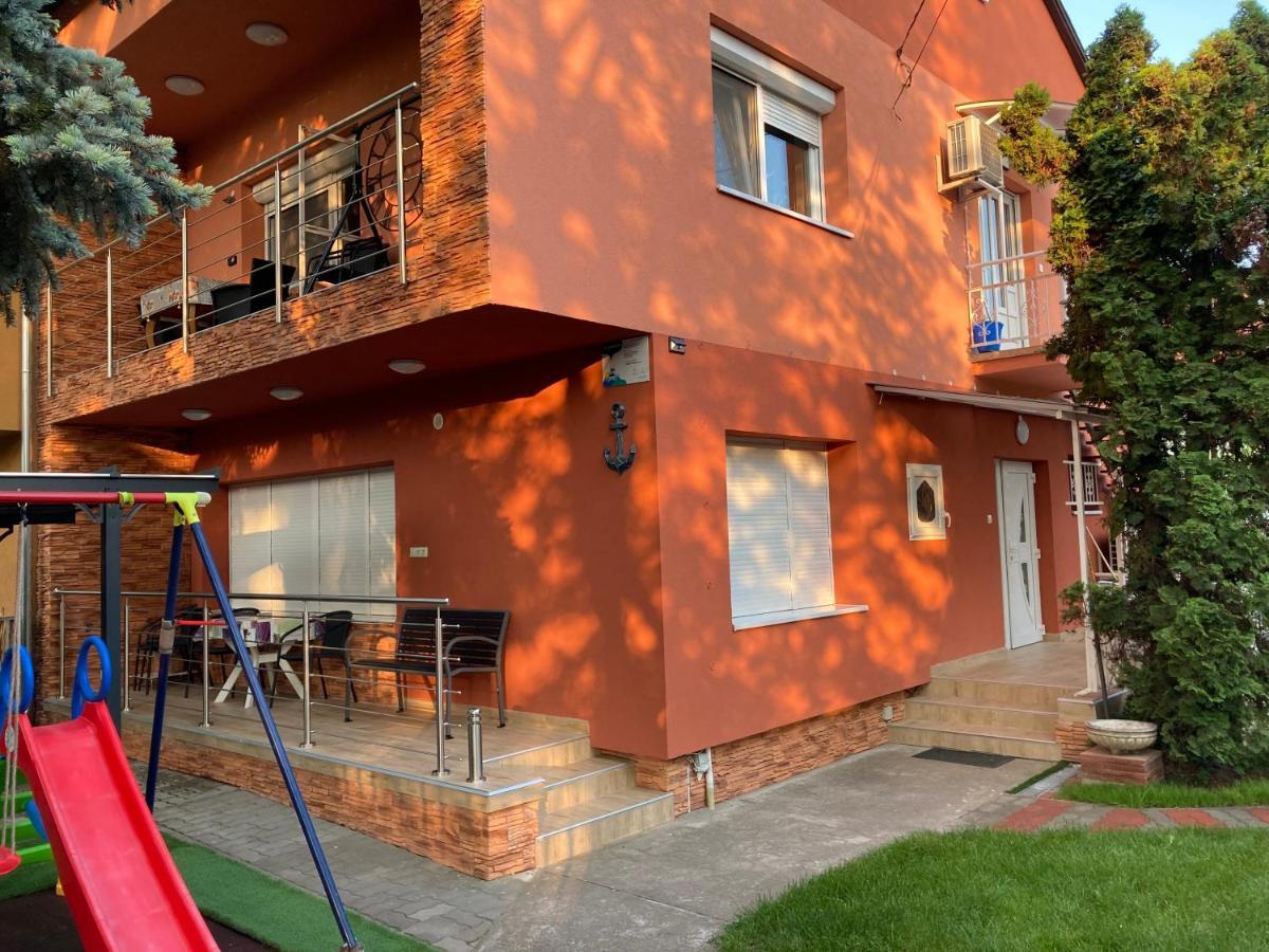 Balaton Vendeghaz Apartment Siofok Bagian luar foto